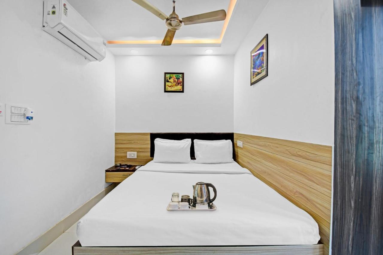 Oyo Townhouse 779 Gods County Tarapith Exterior foto