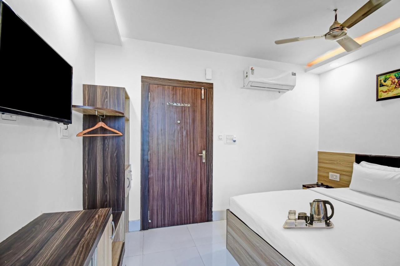 Oyo Townhouse 779 Gods County Tarapith Exterior foto