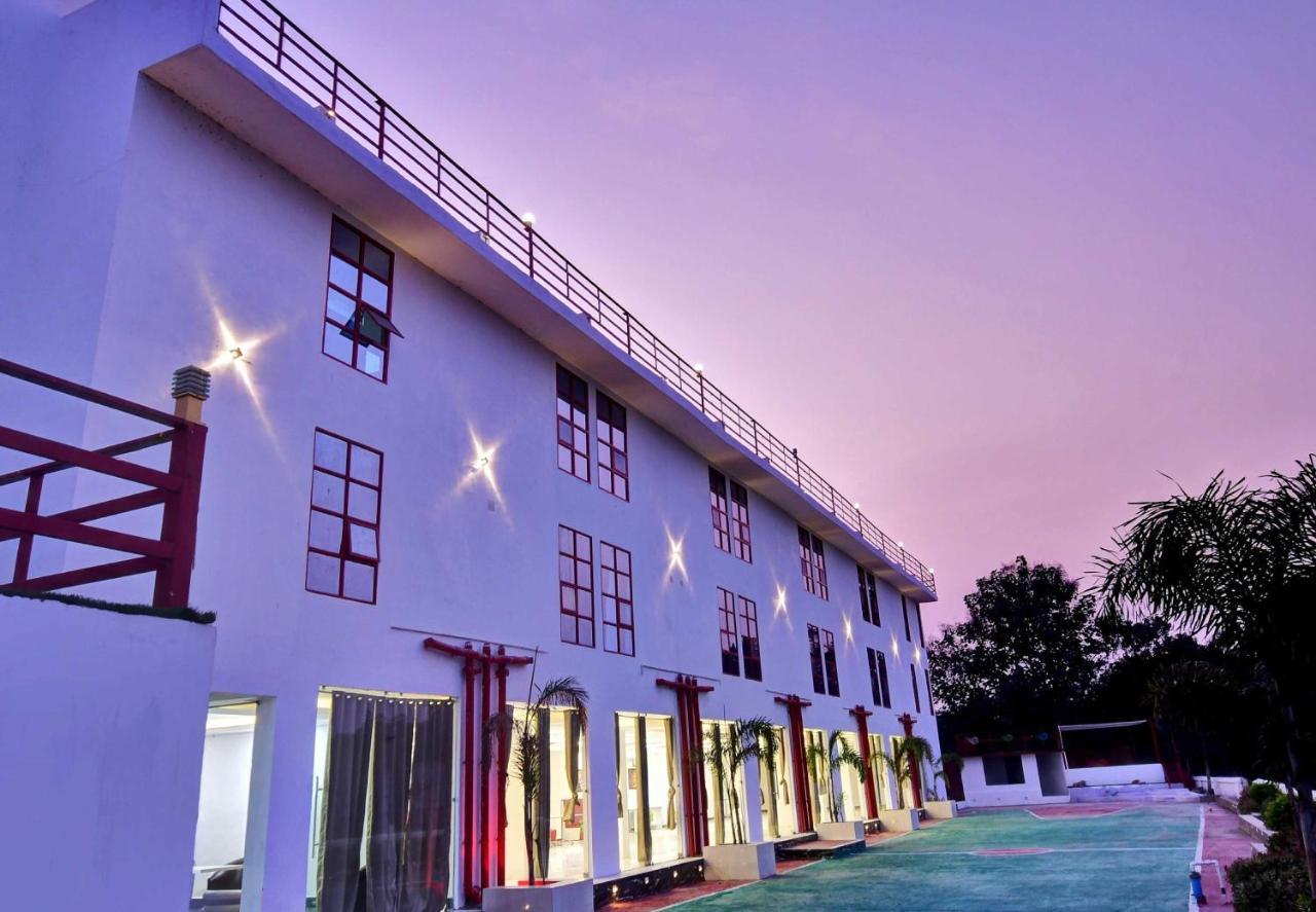 Oyo Townhouse 779 Gods County Tarapith Exterior foto