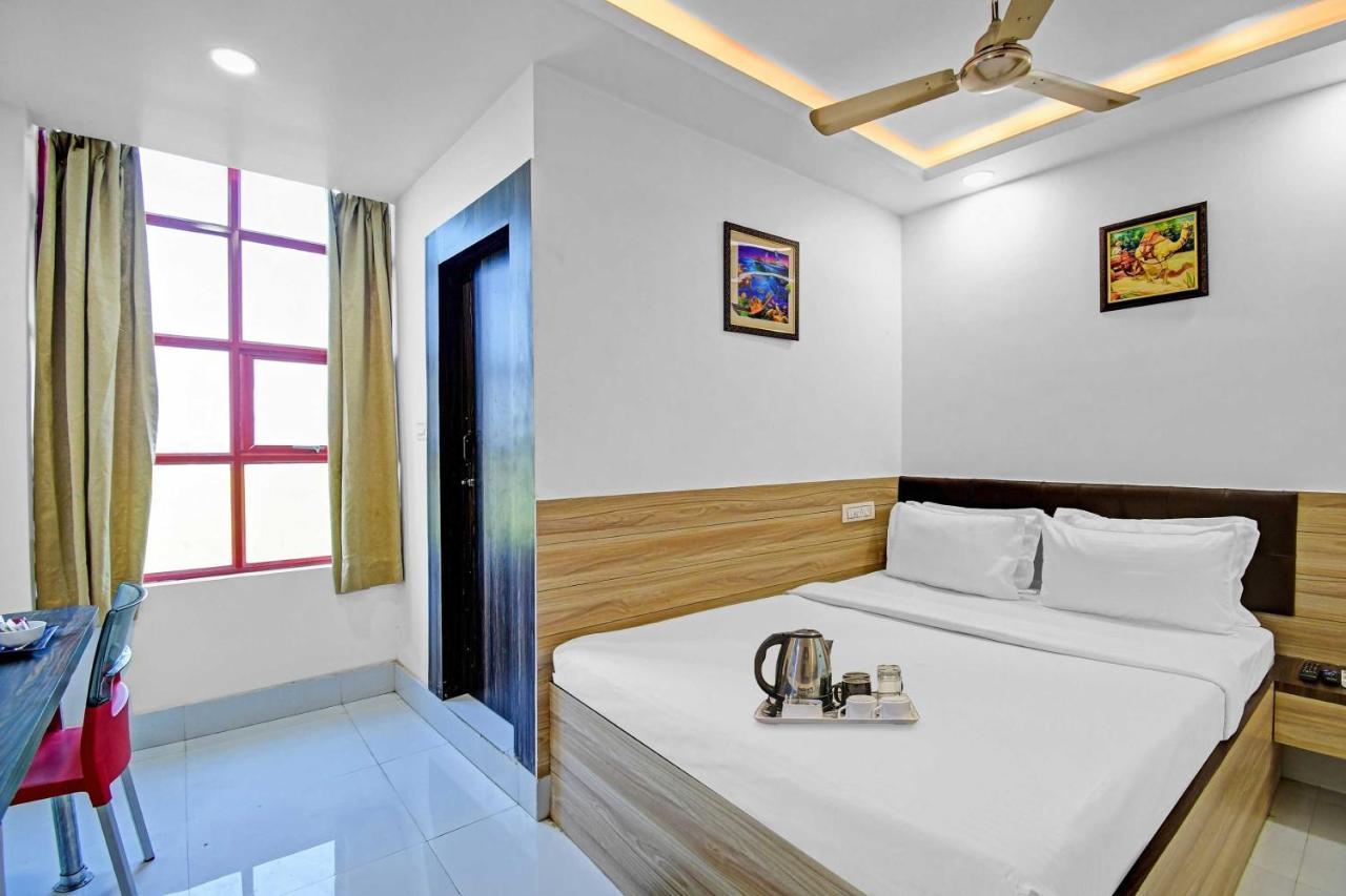 Oyo Townhouse 779 Gods County Tarapith Exterior foto
