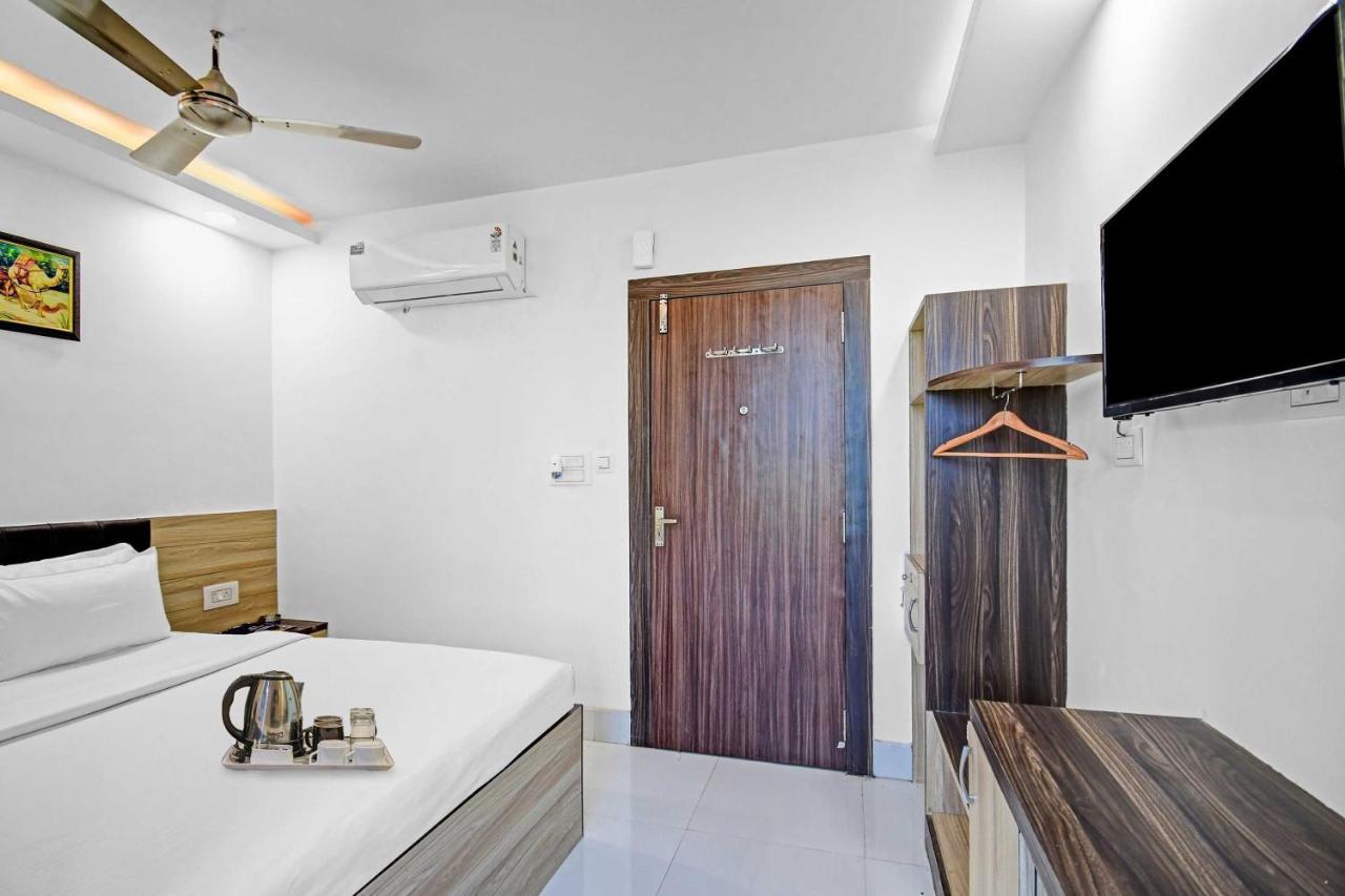 Oyo Townhouse 779 Gods County Tarapith Exterior foto